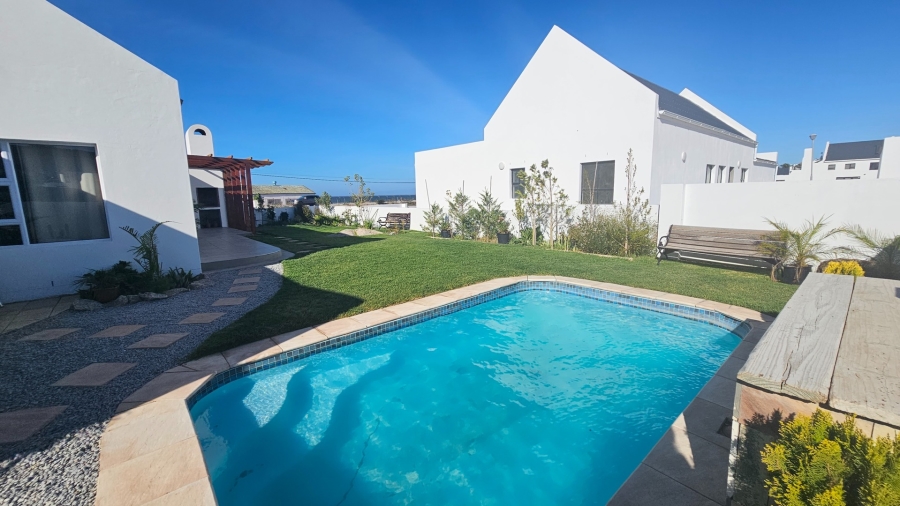 3 Bedroom Property for Sale in Harbour Lights Western Cape